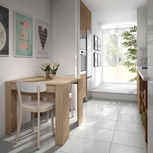 Aanpasbare tafel met 5 standen. Tot 10 personen. Uitschuifbare tafel voor gasten. Praktisch en functioneel.