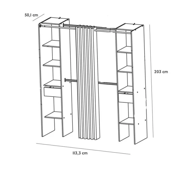 Kleedkamer met gordijnen, planken en laden 