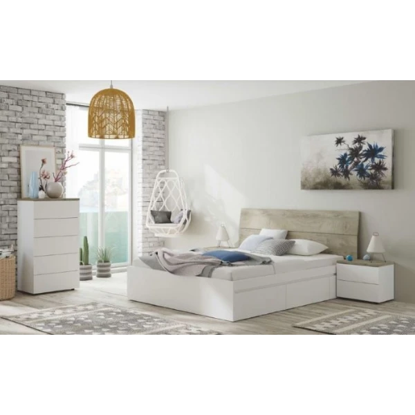 Hoofdeinde en nachtkastjes