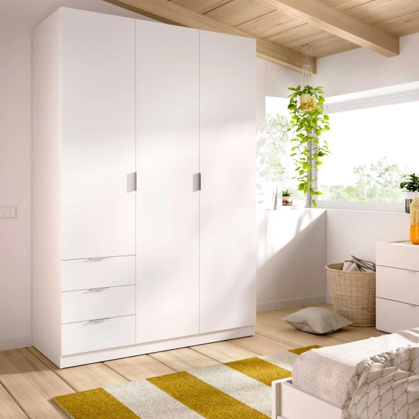  Kledingkast 3 deuren en 3 laden