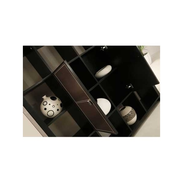 in leer gebonden boekenkast