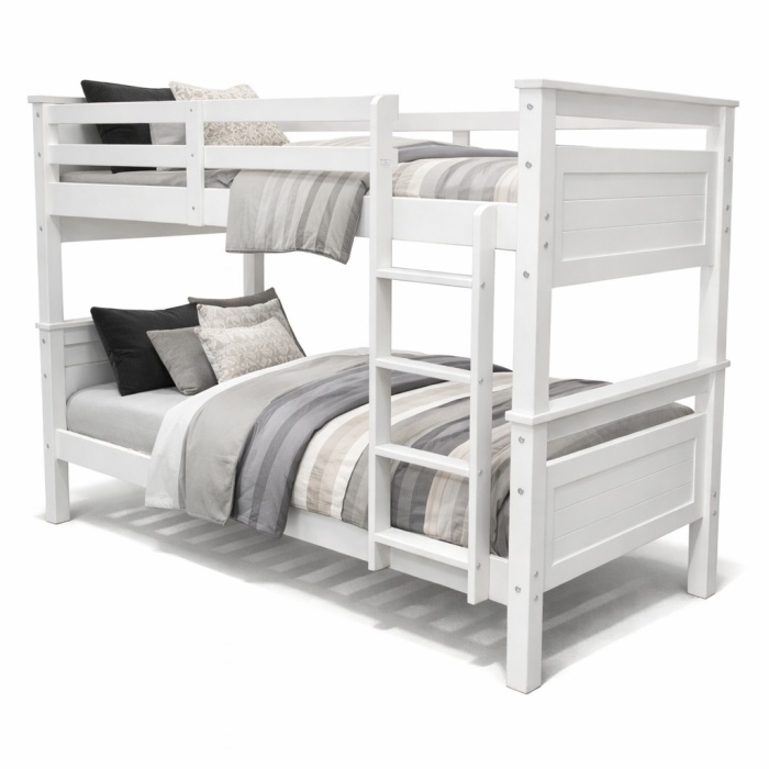 Titan Vicawu wit houten stapelbed met modern beddengoed en stevige constructie